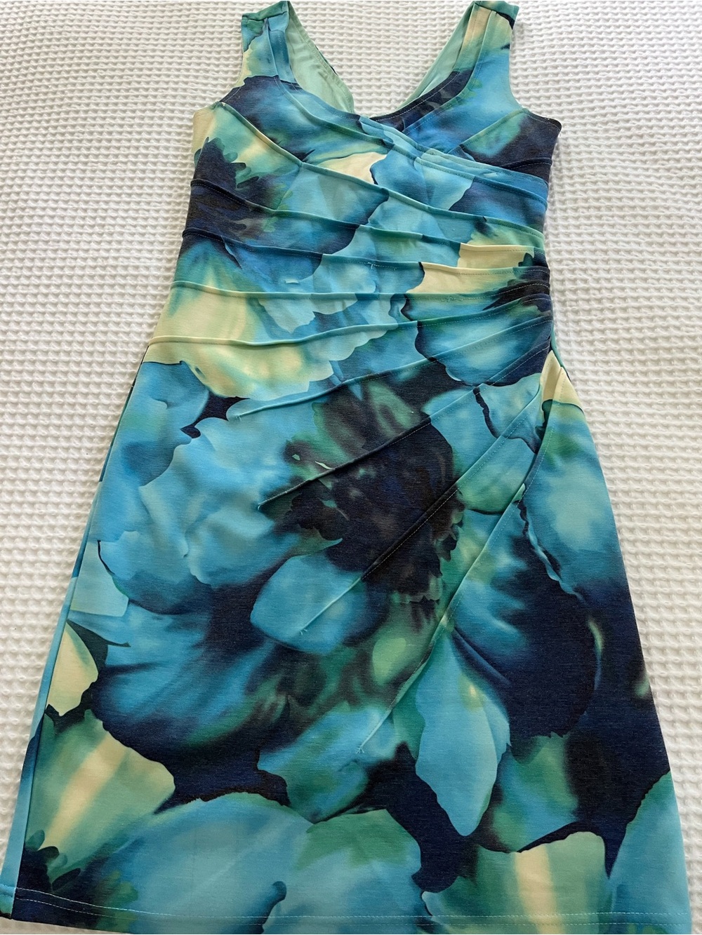 Point Zero Blue-Green Floral V-Neck Sleeveless Dress
